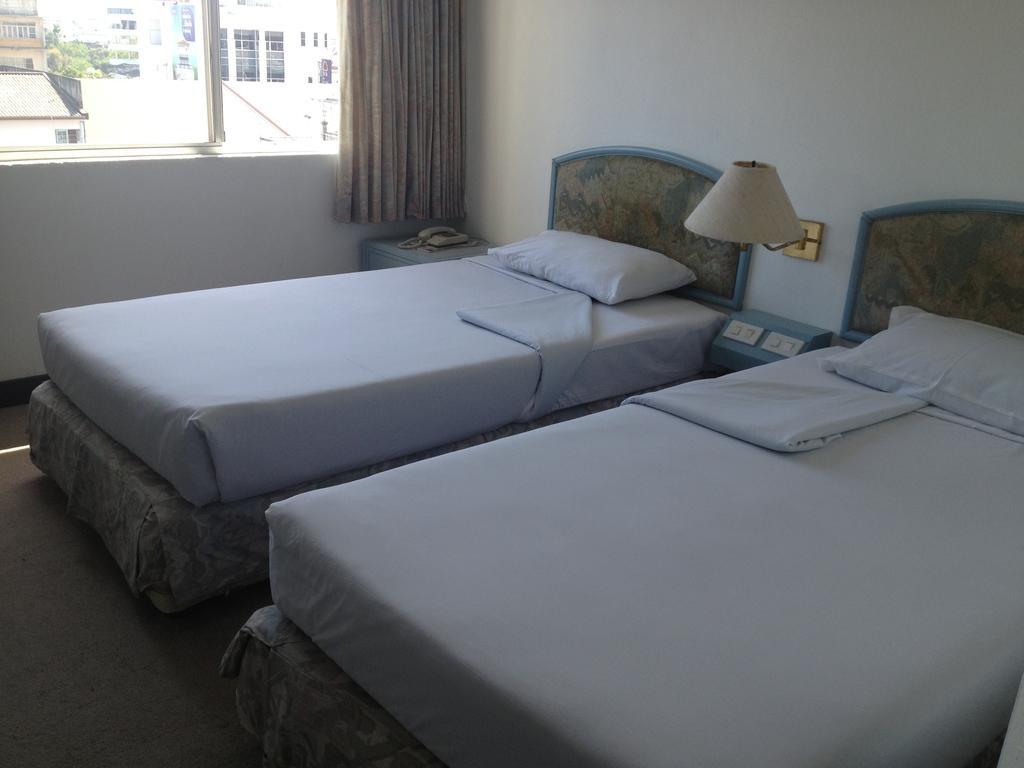 Hotel Sinthavee Phuket Zewnętrze zdjęcie